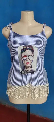 Débardeur rayé à nouer, avec franges